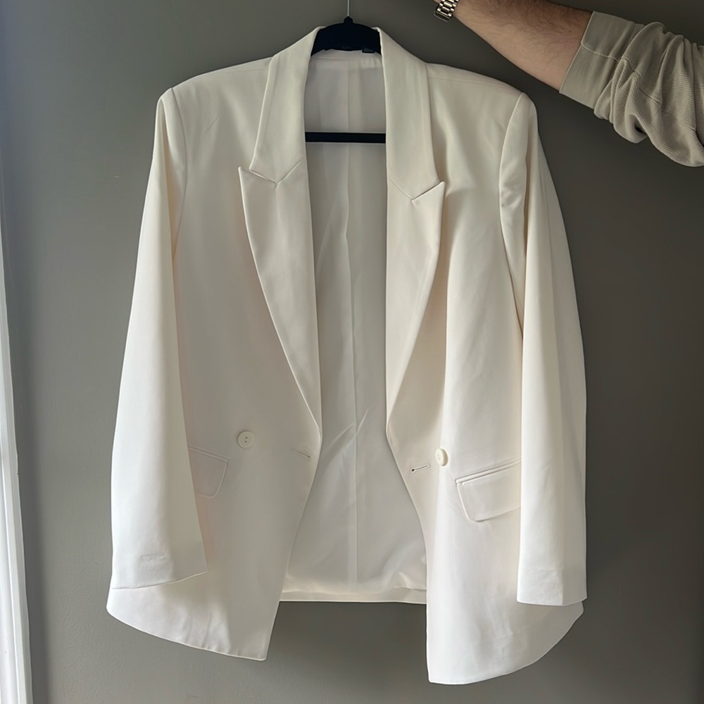 Cream oversized blazer size XS.